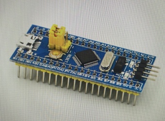 Микроконтроллер STM32F103C8T6